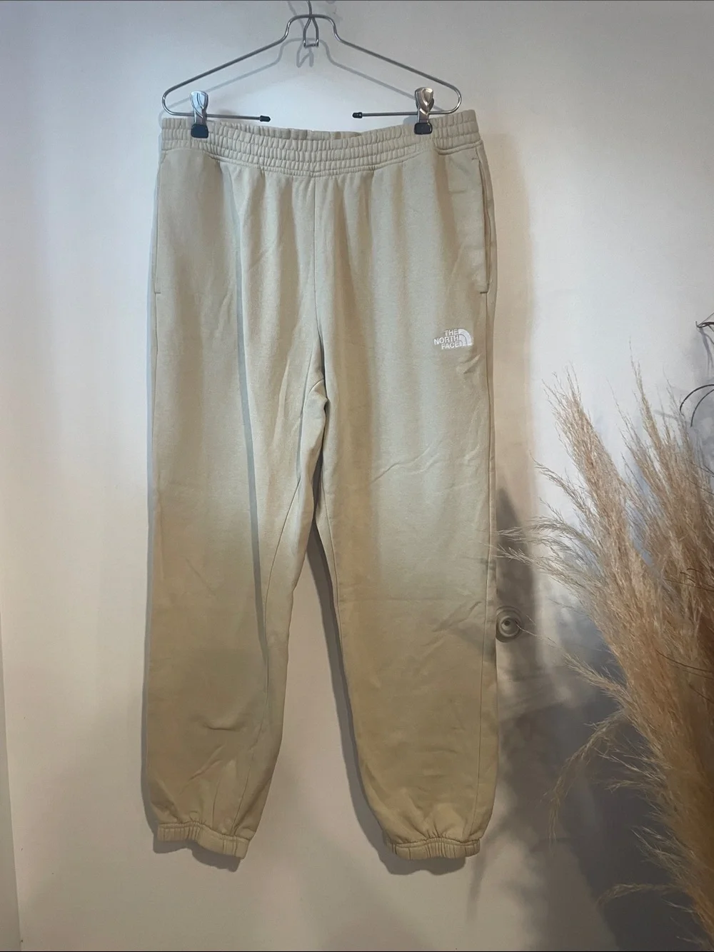 The North Face Men’s Light Beige Jogger Sweatpants Sz M B133